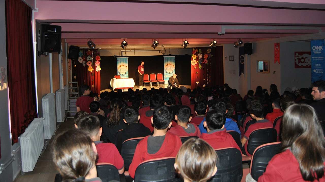 Canik Tiyatro Icimdeki Ben 2