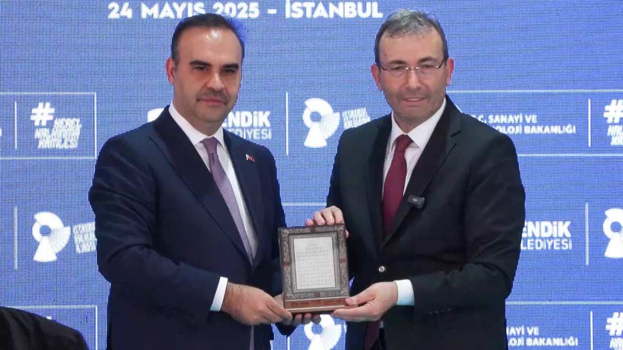 Fatih Kacir Sanayi Bakani Istanbul 1