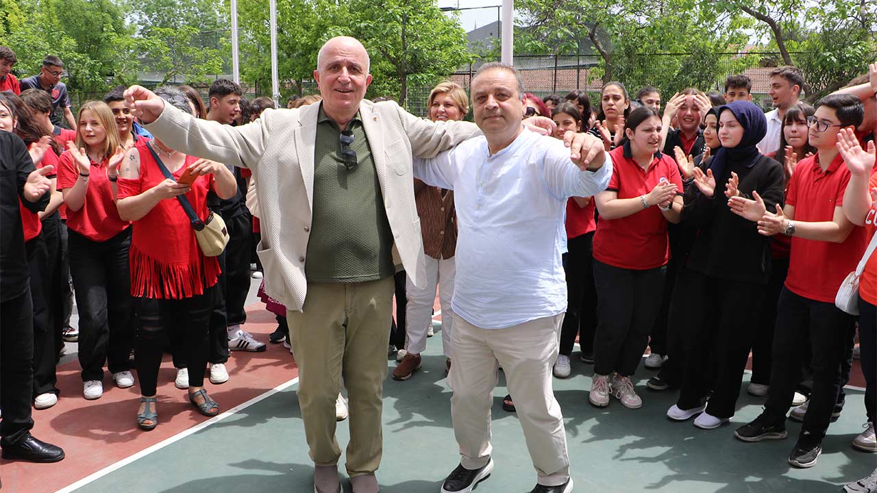 Samsun Emekli Ogretmen Izmir Marsi 3