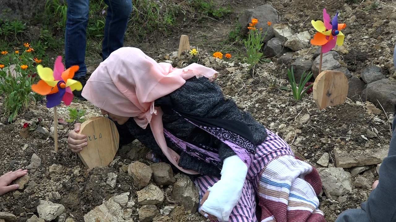 Samsun Heyelan Anne Cigdem Kaya 4