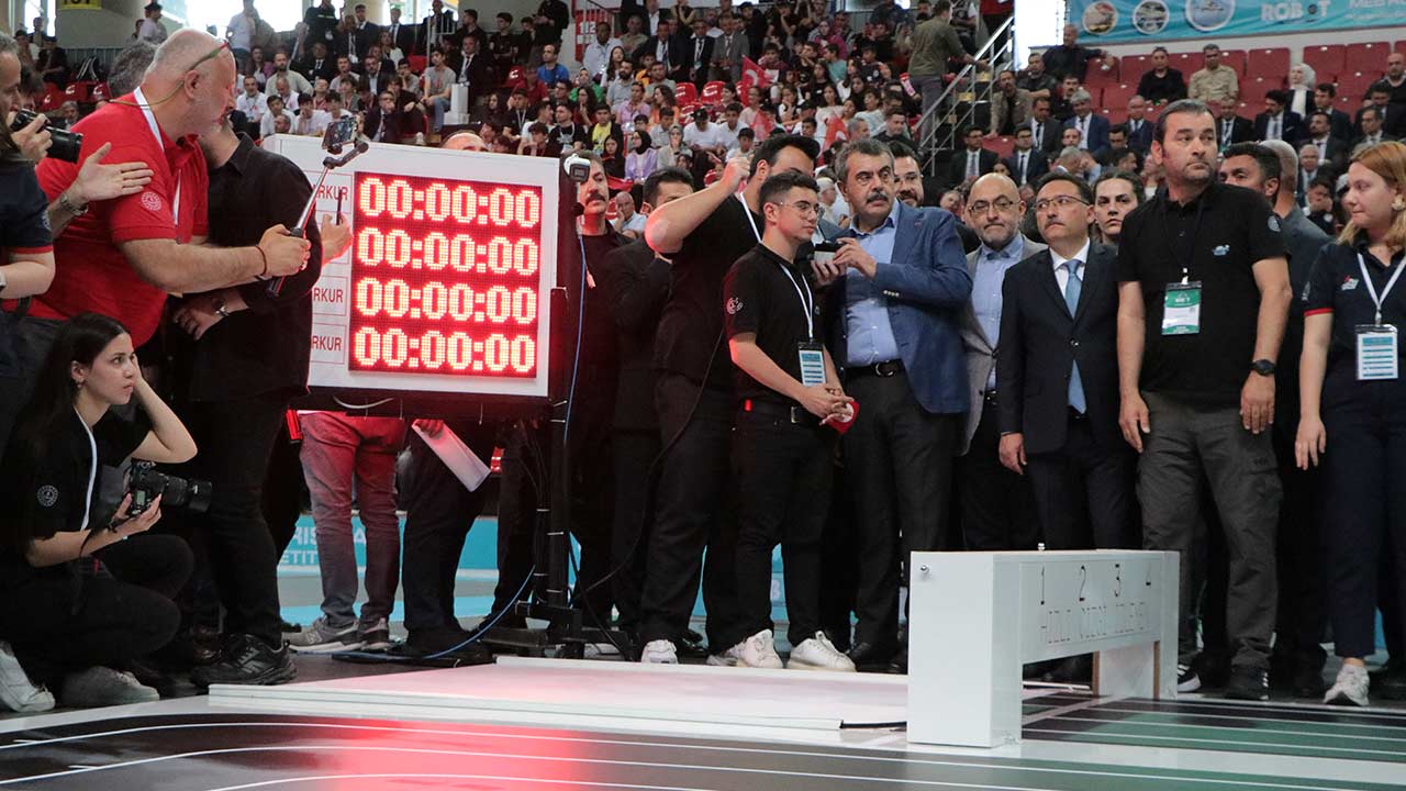 Yusuf Tekin Milli Egitim Bakani Kayseri 1