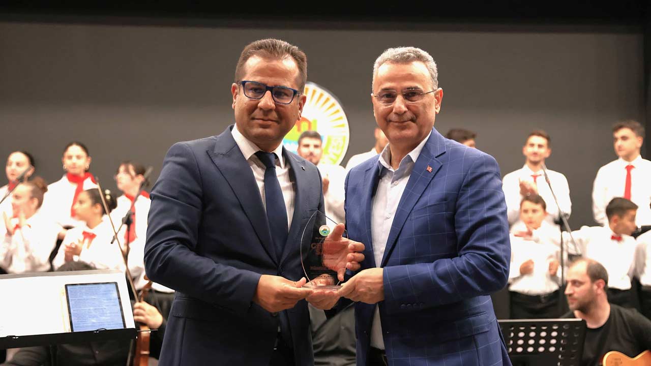 Cemal Safi Siir Yarismasi 4