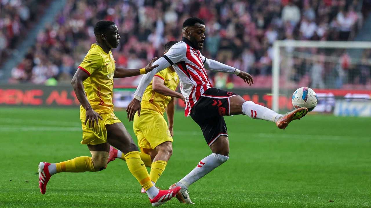 Samsunspor Kayserispor Maci 9