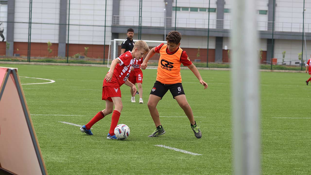 Samsunspor Minik Futbol Senligi 2