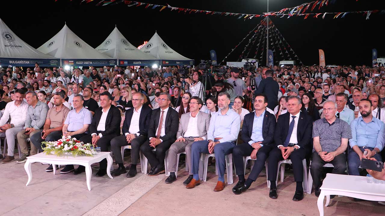 Samsun Halk Danslari Festivali 5