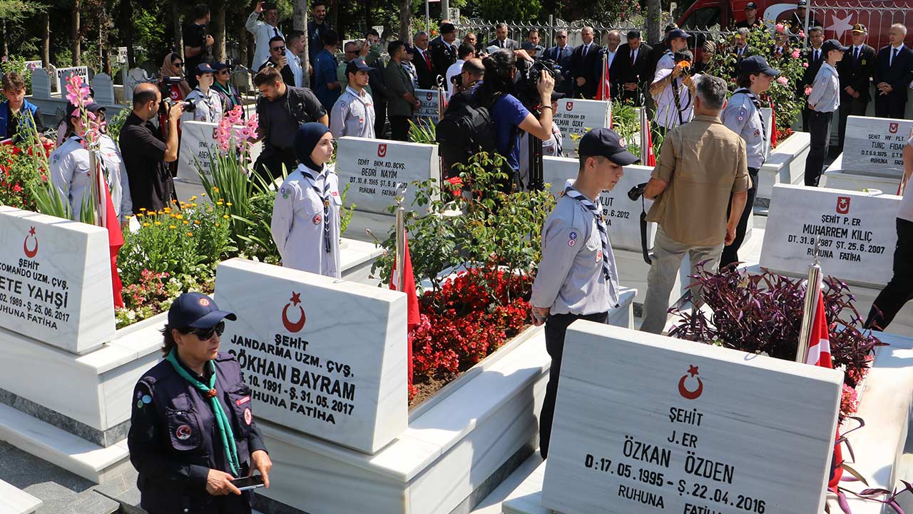 Samsun15 Temmuz Sehitlik 3