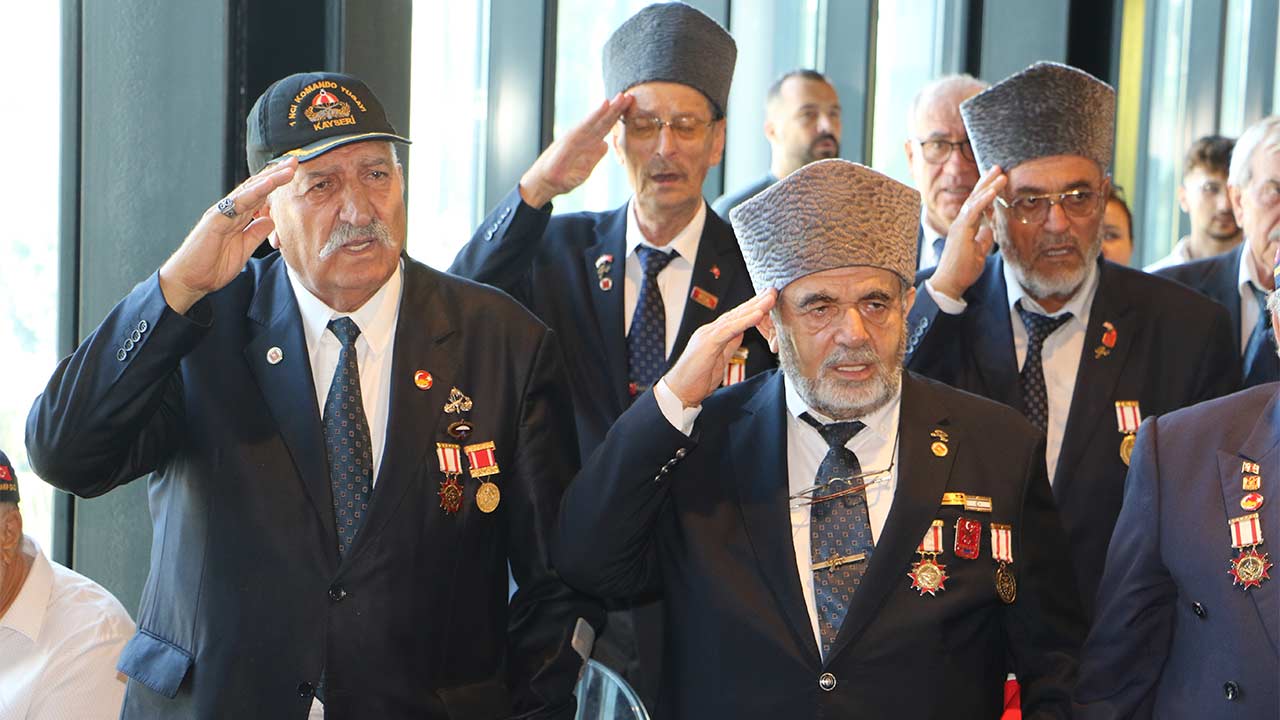 Vali Tavli Istiklal Madalyasi 2