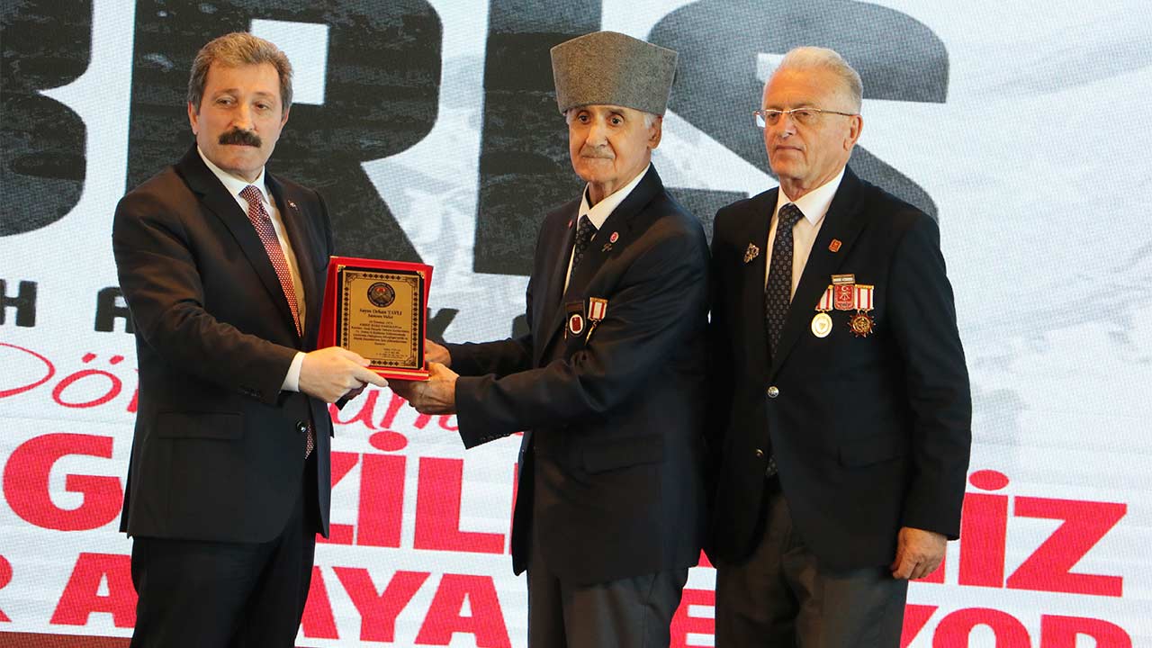 Vali Tavli Istiklal Madalyasi 5