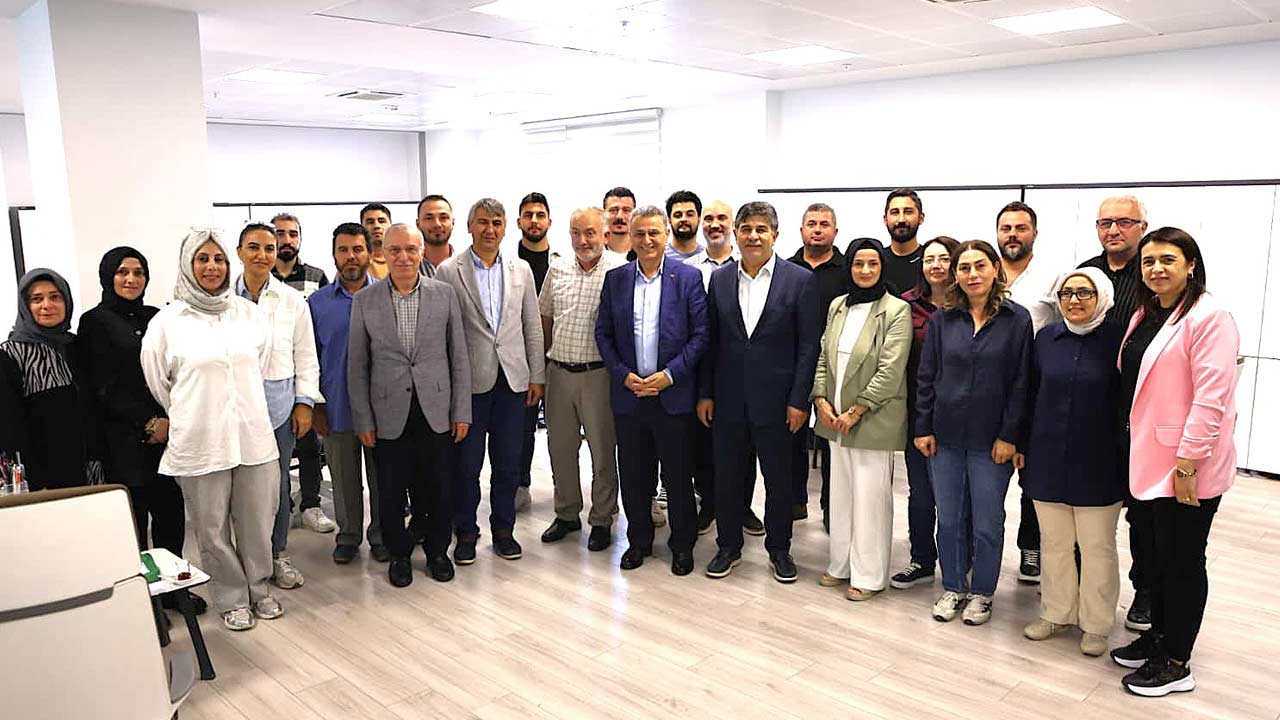 Ilkadim Ihsan Kurnaz Aile 3