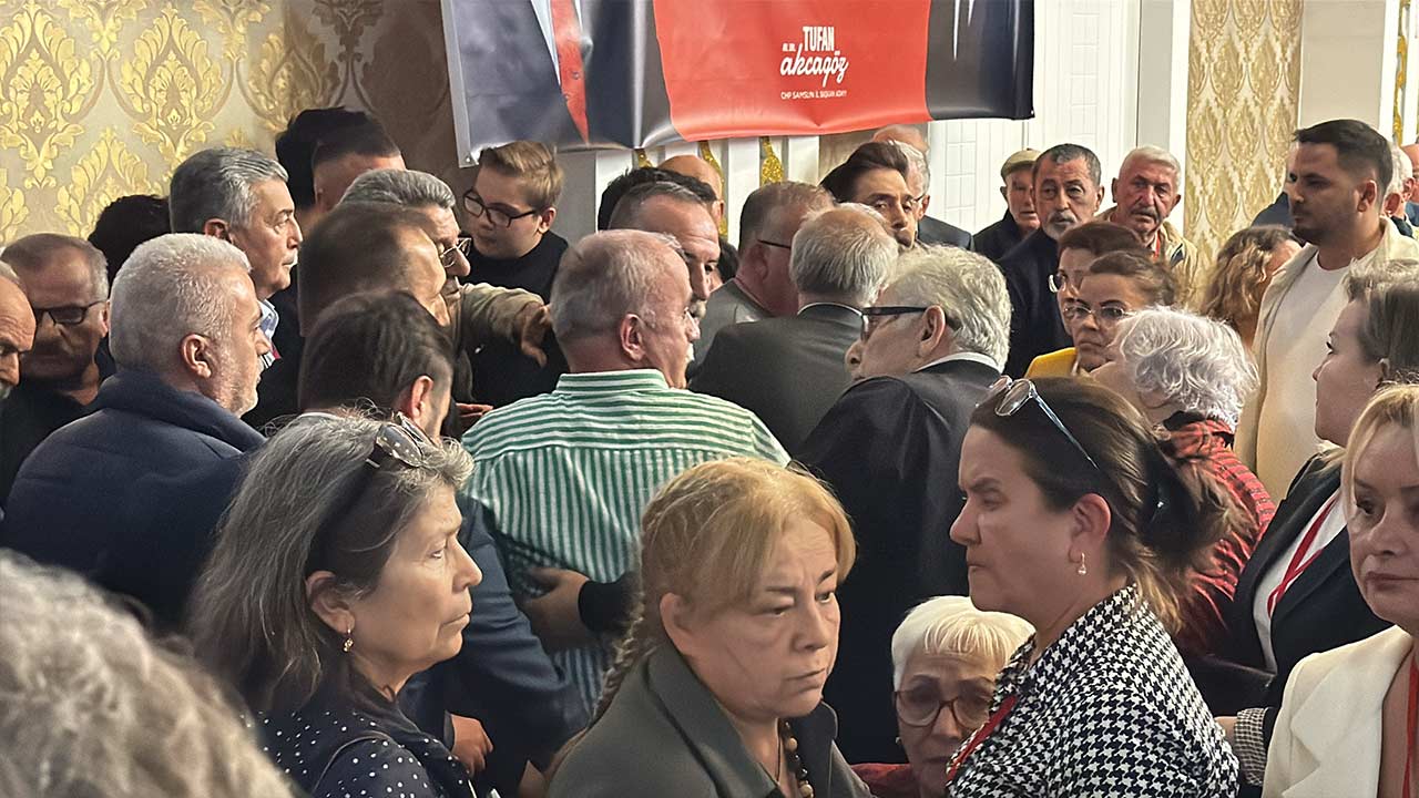 Chp Kongre Kavga Mehmet Ozdag 3