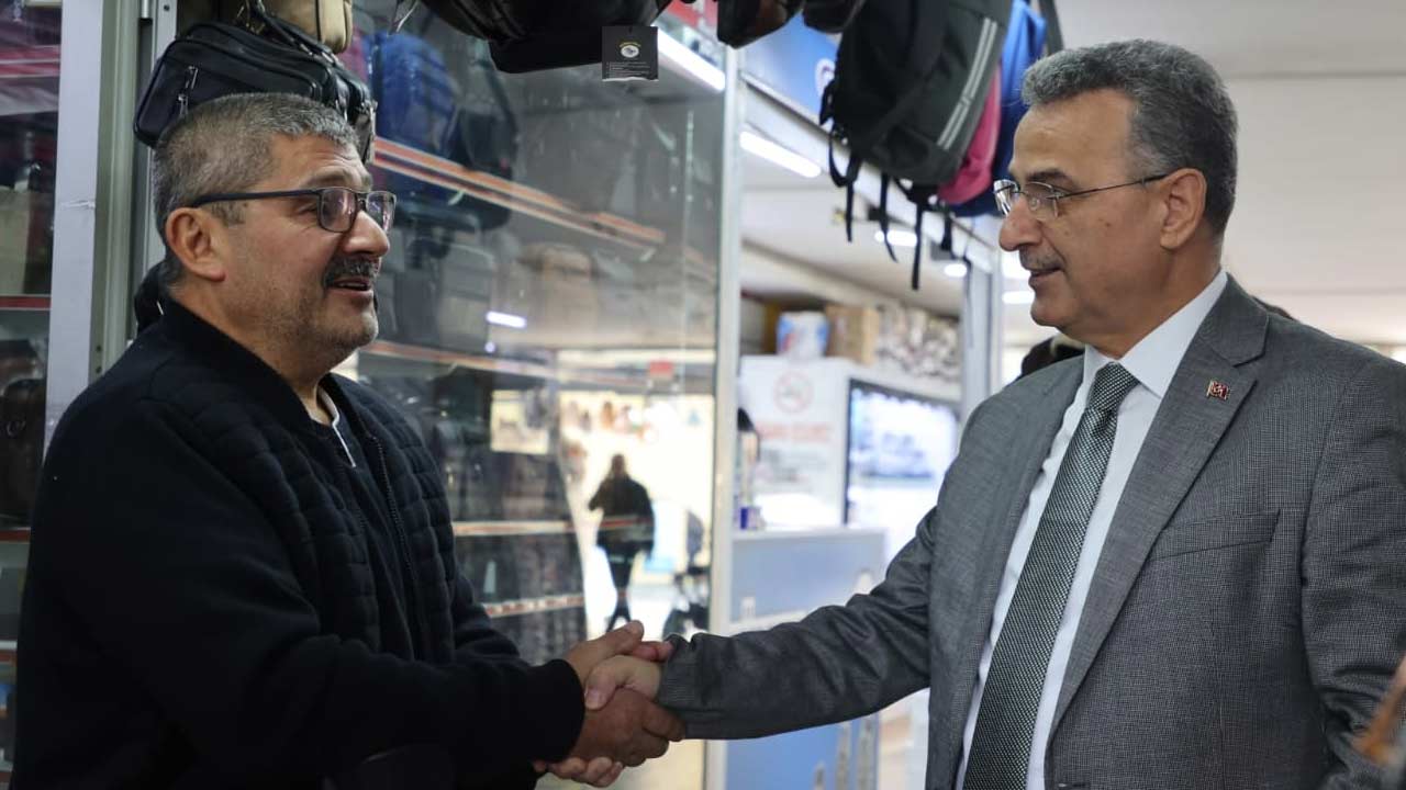 Ihsan Kurnaz Guler Yuz 4