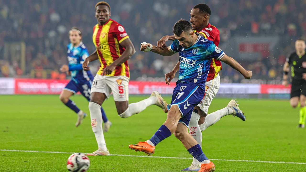 Goztepe Samsunspor Maci 2025 12