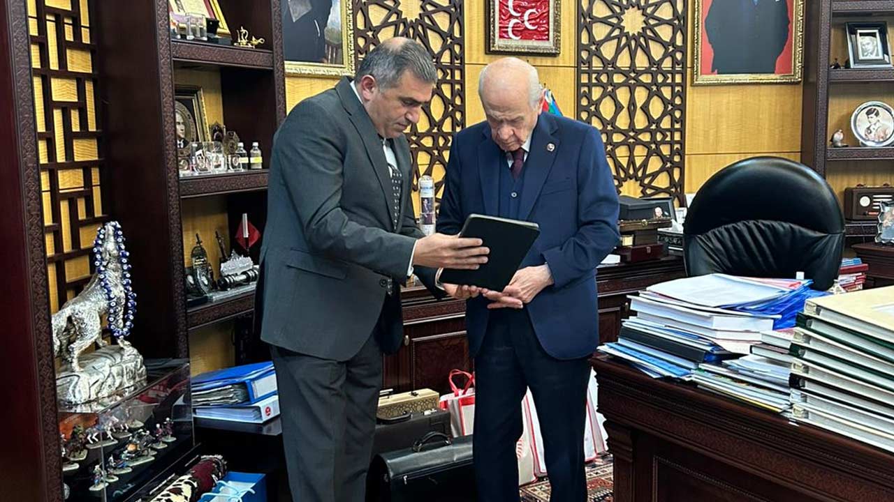 Burhan Mucur Devlet Bahceli Mhp 2