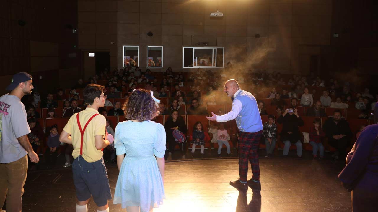 Buyuksehir Sanat Kultur Yili 2