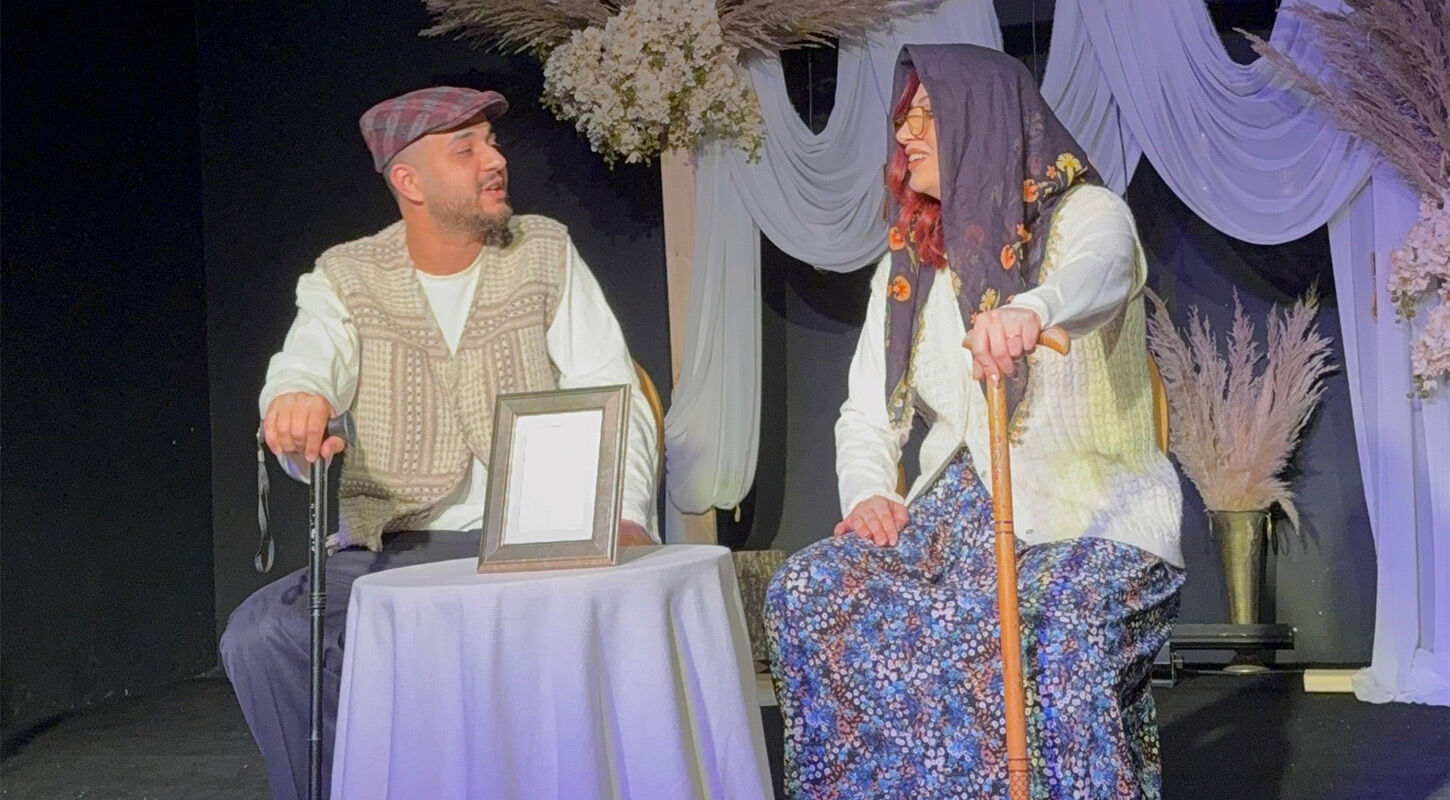 Genc Cift Nisan Tiyatro 3