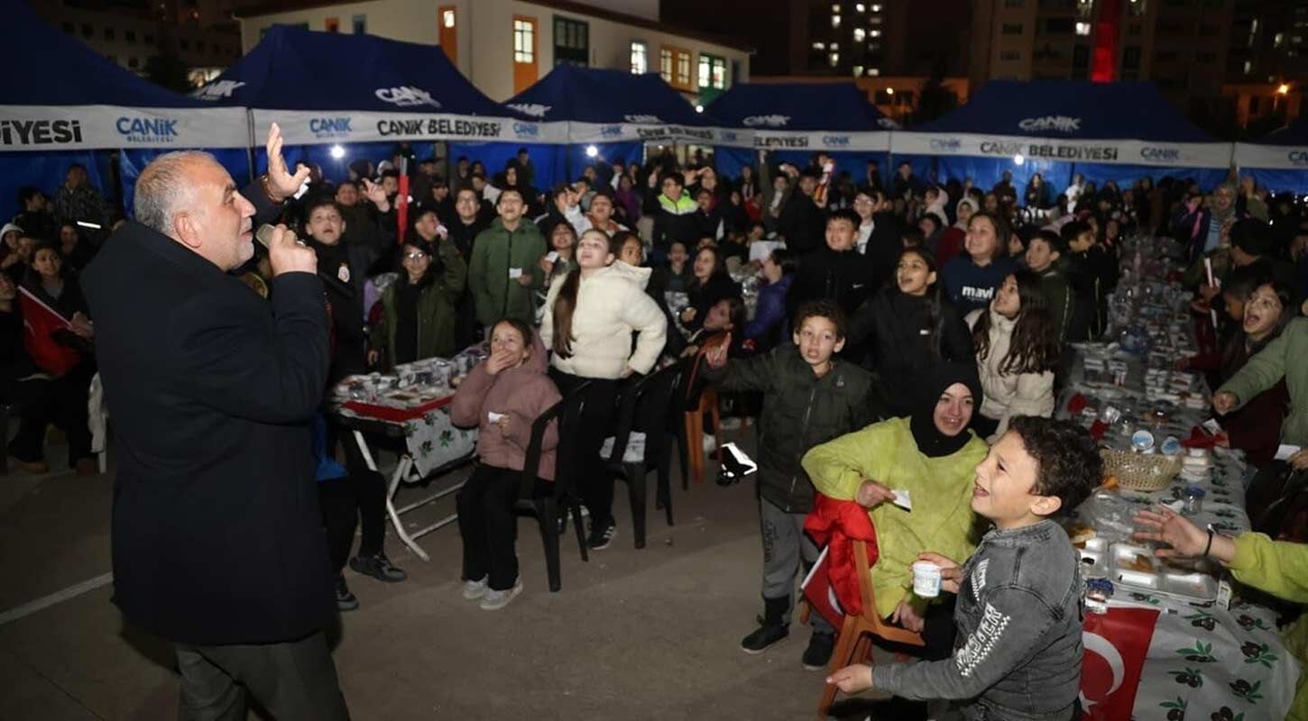 Ibrahim Sandikci Ogrenci Iftar 3