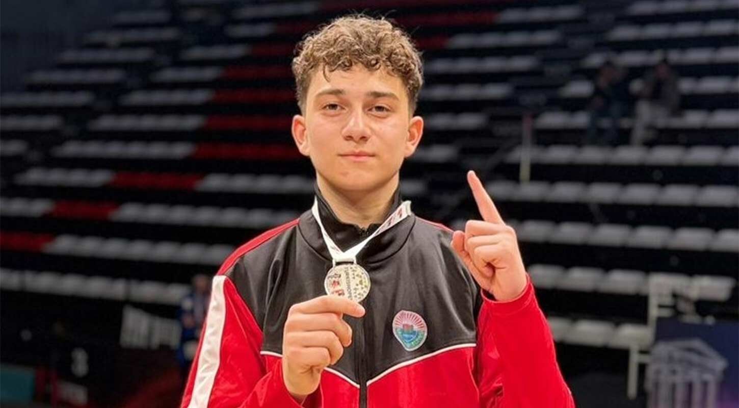 Ilkadim Belediyespor Sampiyon Madalya 3