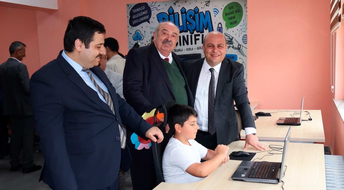 Carsambalilar Vakfi Bilisim Sinifi 5