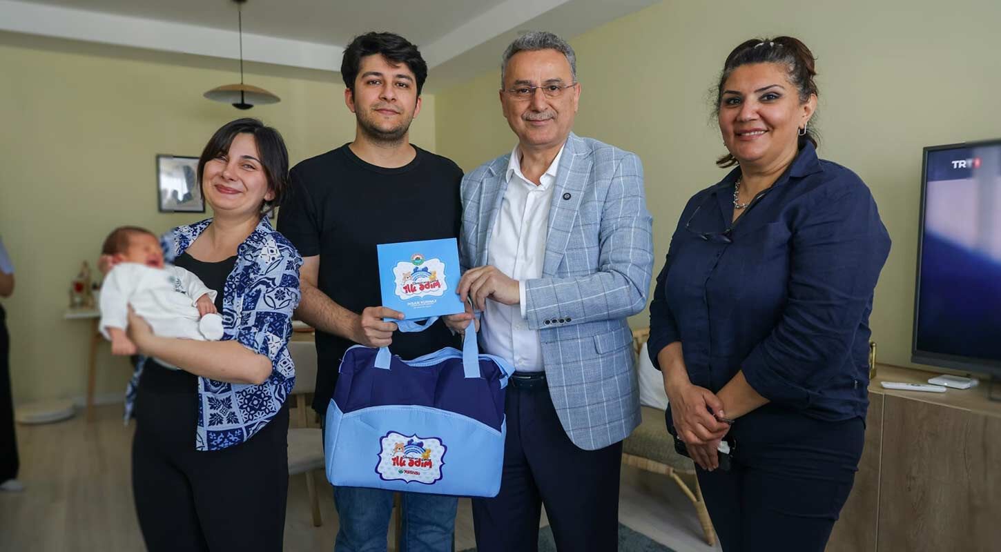 Ilkadimda 555Inci Bebege Ilk Hediye Baskan Kurnazdan 1