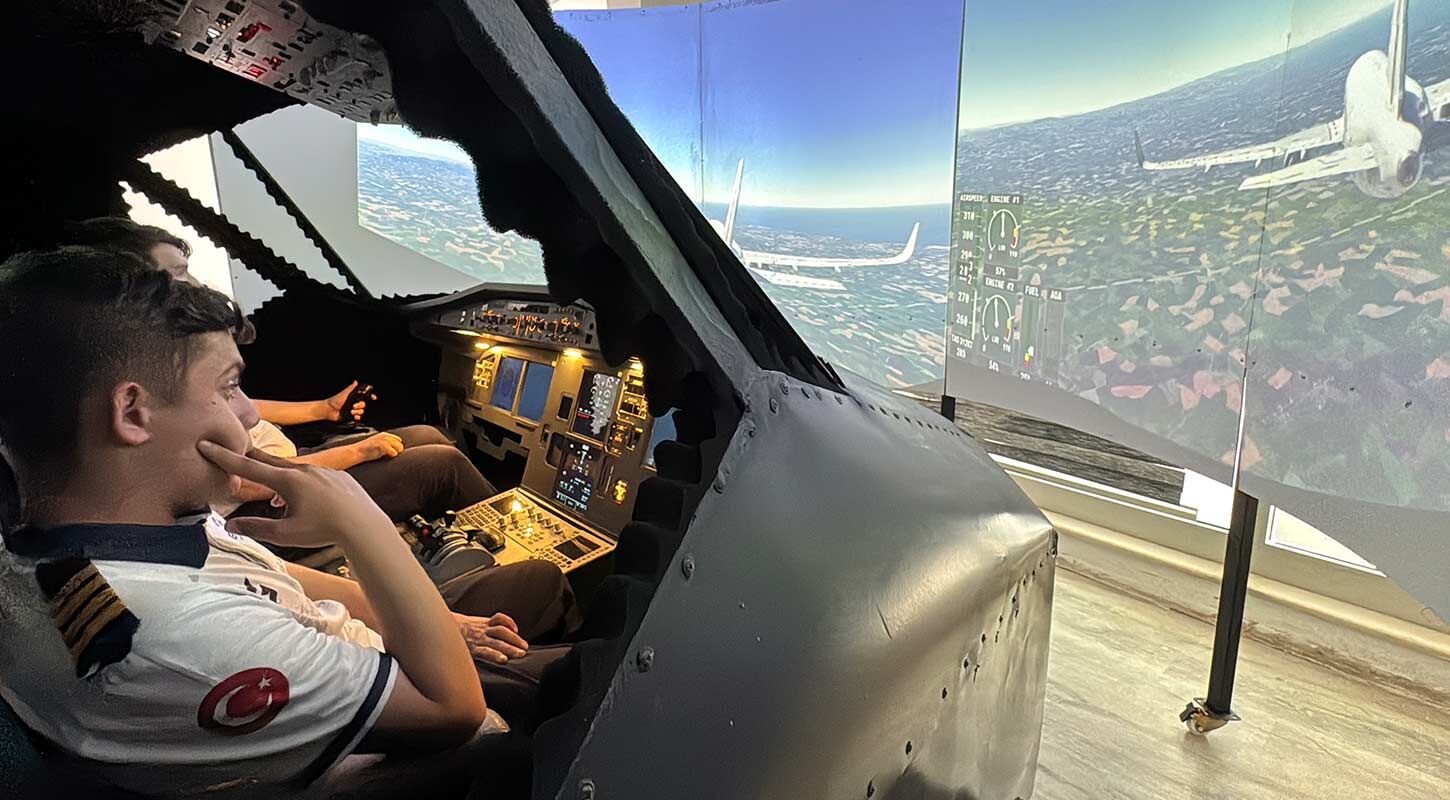Samsun Gokturk Havacilik Lisesi Airbus A320 Simulatoru 2
