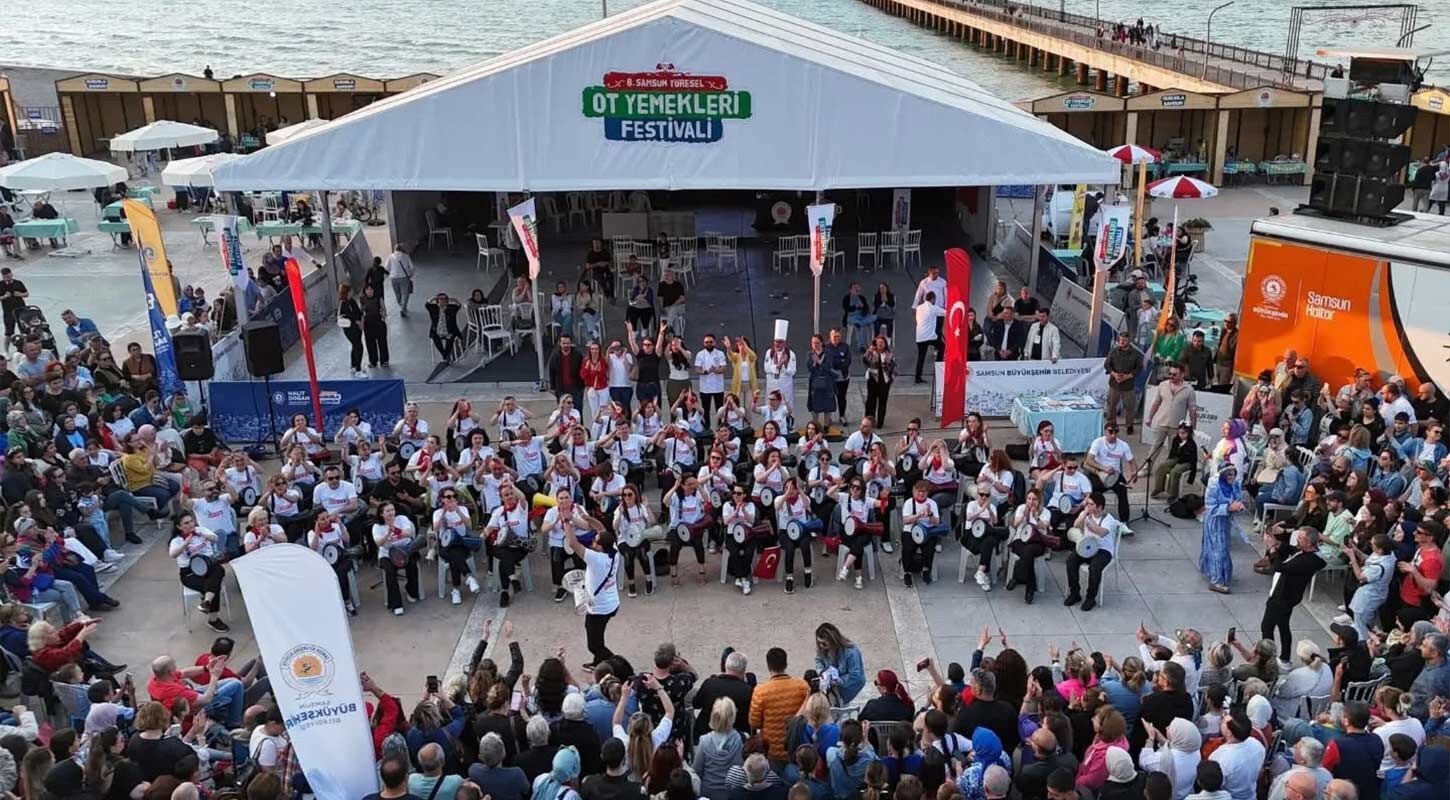 Samsunlu Kadinlar Darbukayla Hem Stres Atiyor 4
