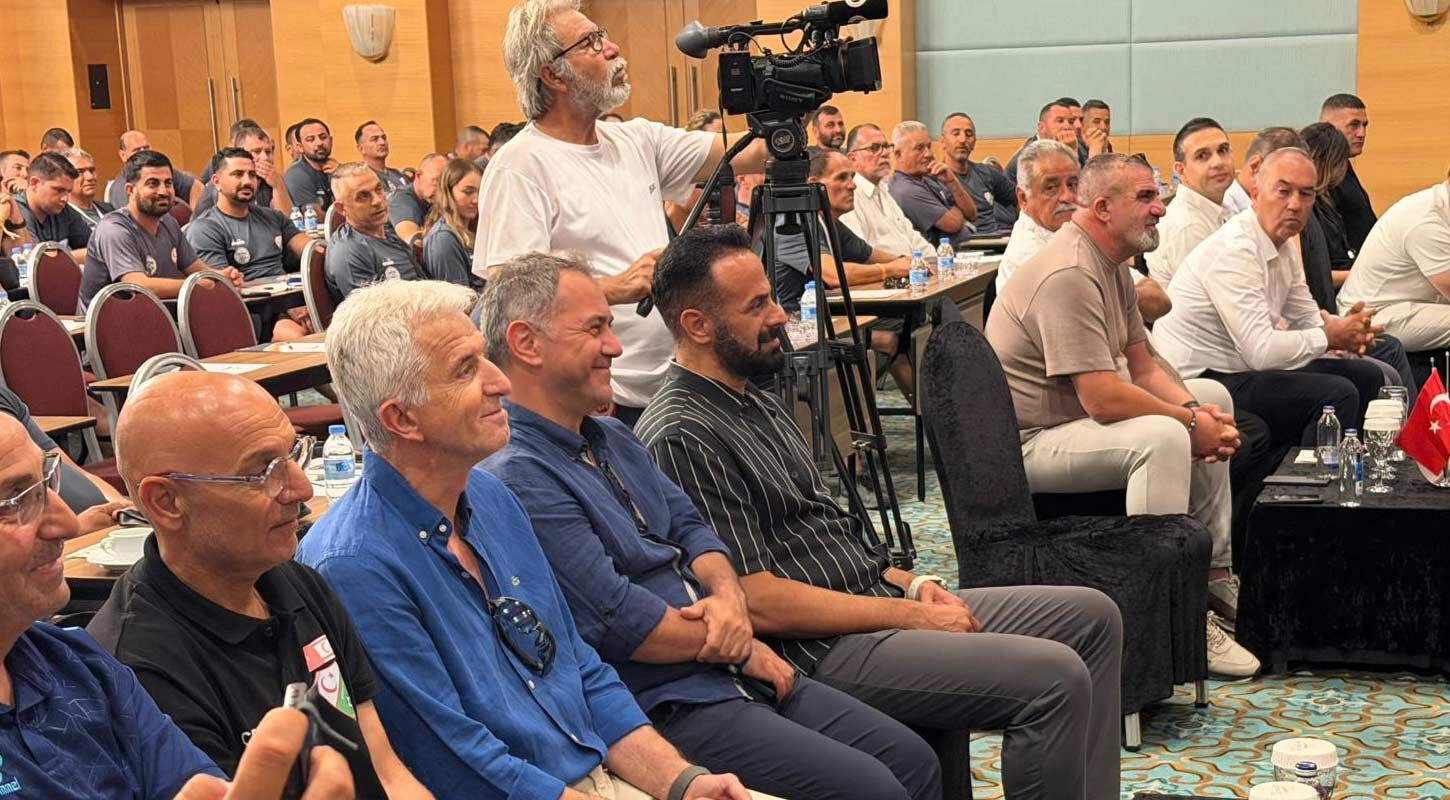 Yucel Uyar Kktcde Antrenorlere Seminer Verdi 2