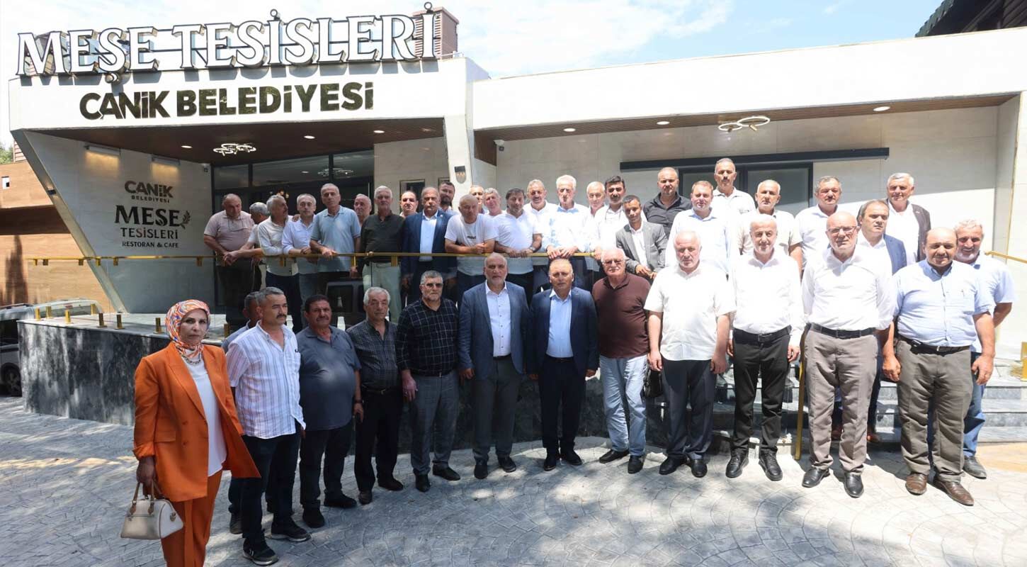 Baskan Sandikci Muhtarlarla Bulustu Canik Yatirimlari 1