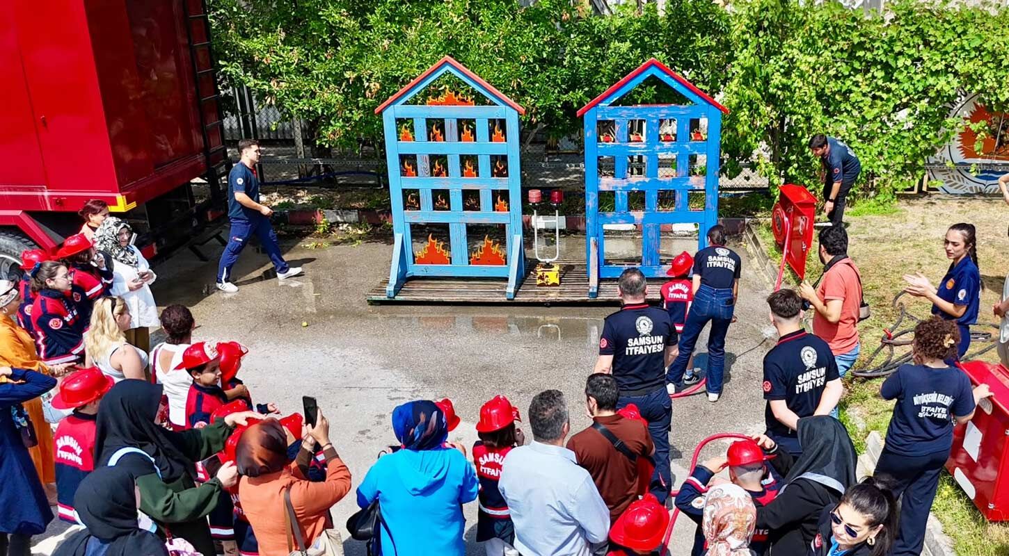 Ozel Cocuklar Samsun Itfaiyesinde Itfaiyeciligi Tanidi 2