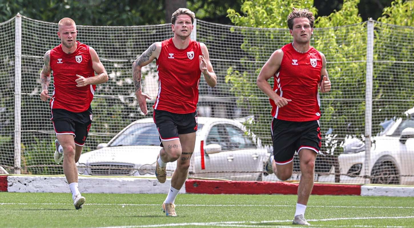 Samsunspor Yeni Sezon Haziriklarina Ilk Antrenmanla Basladi 4