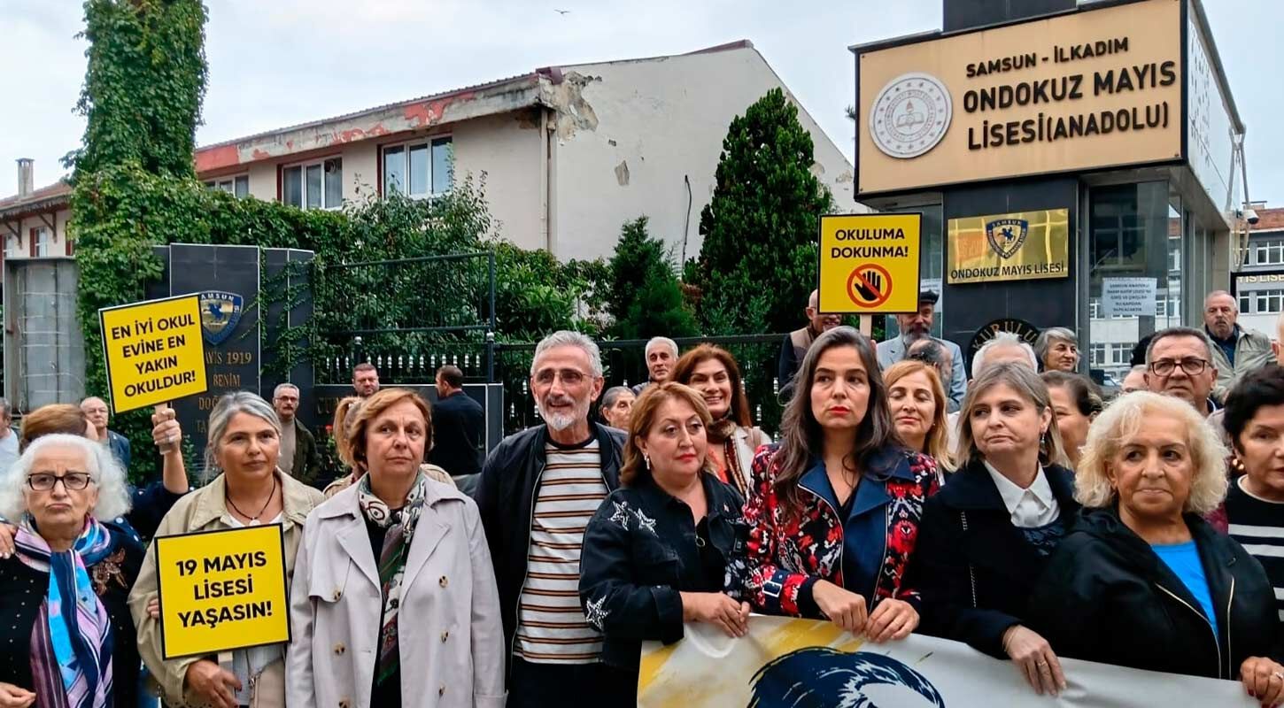 Samsun 19 Mayis Lisesi Yikim Karari Okuluma Dokunma Eylemi 3