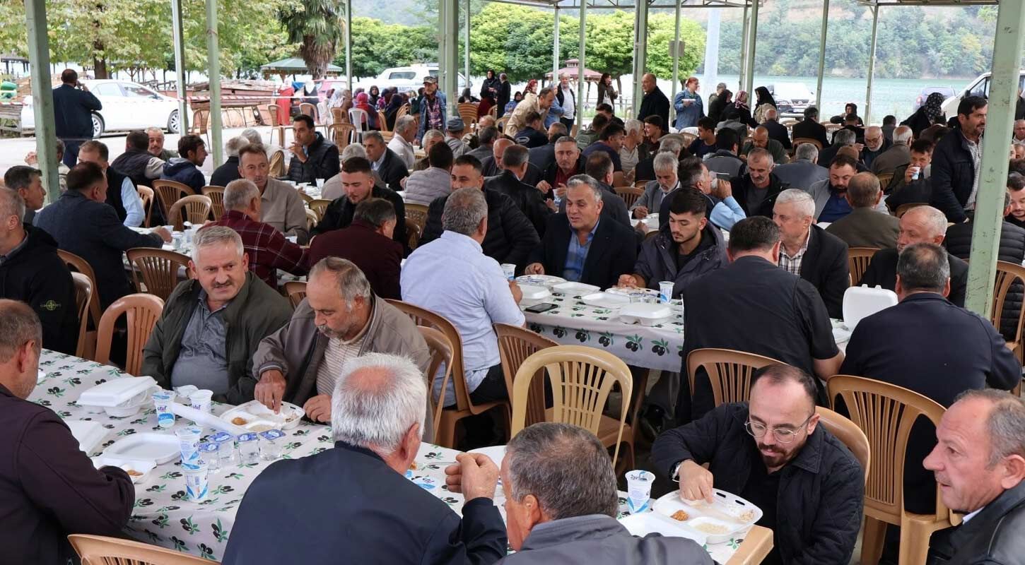 Sarioglu Ailesinden Ayvacikta Vefa Programi 4
